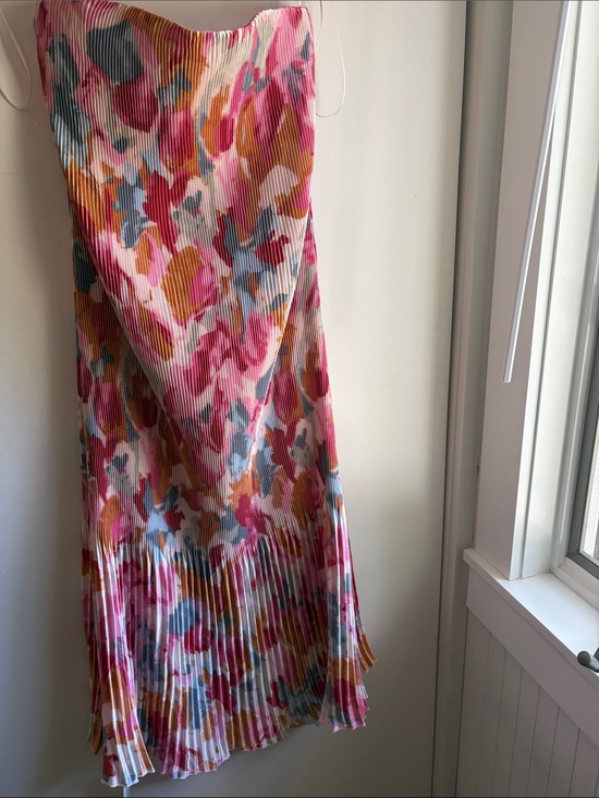 Abercrombie & Fitch Dresses & Skirts - NWT Sz M A&F Pink Multi-Print Pleated Strapless Midi Dress